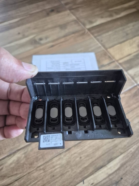 NEW ORIGINAL 
FA96001 Printhead 
Epson Printer L8050 L8058 
L18500 L18508 ET-18100 L18050 